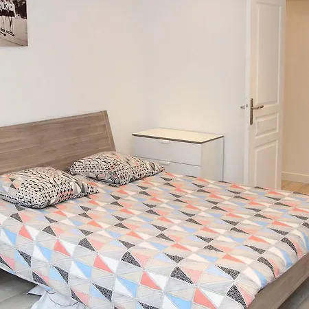 01 Best Loft Paris Montorgueil Apartment *